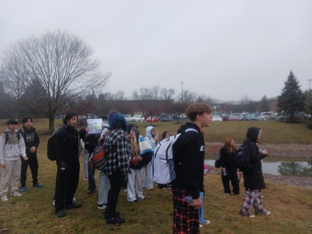 Dublin Scioto High School students conduct walkout in response to ICE