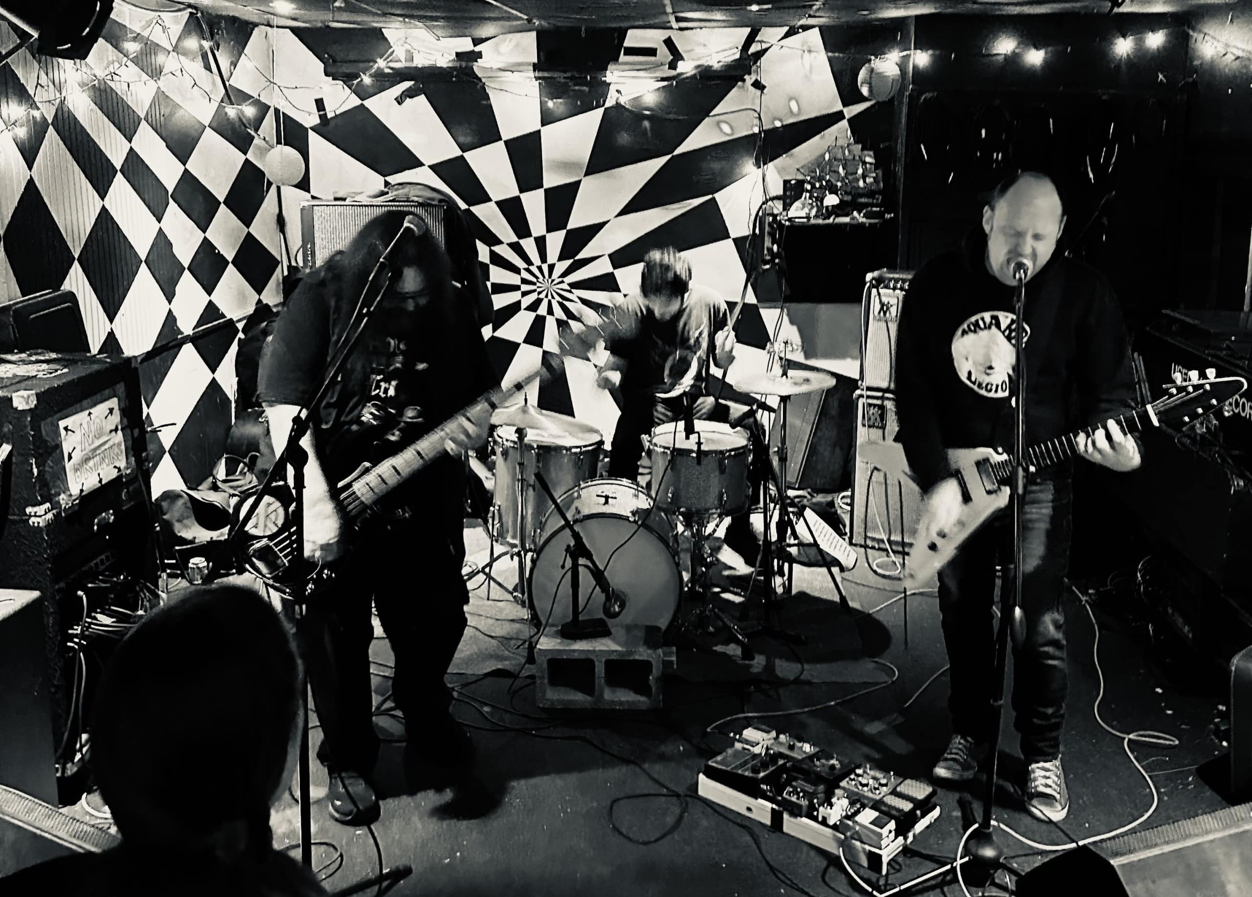 Unemployee rages against the daily grind on ‘Cassette Tape’