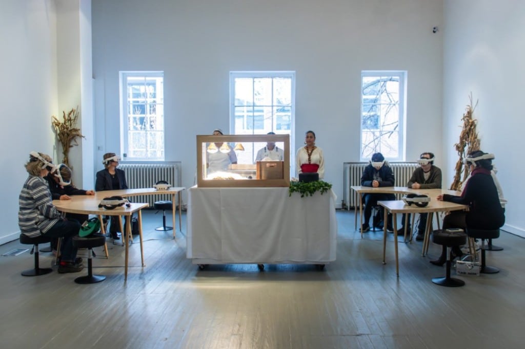 Ο καλλιτέχνης Illya Mousavijad και η σεφ Cristina Martinez γεφυρώνουν ηπείρους, πολιτισμούς με το «Taste of Exile» – Matter News