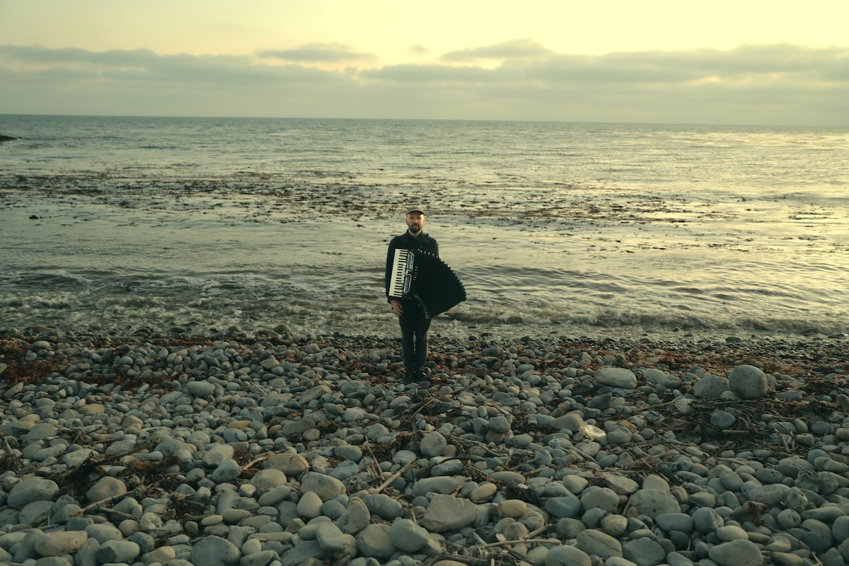 Walt McClements explores new sonic frontiers with ‘On a Painted Ocean’ – Matter News